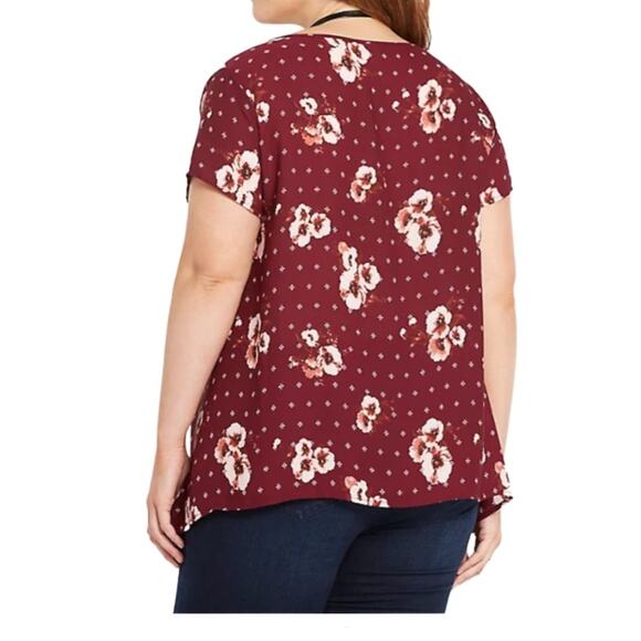 torrid Floral Print Georgette Sharkbite Top Size 2 - Picture 3 of 7